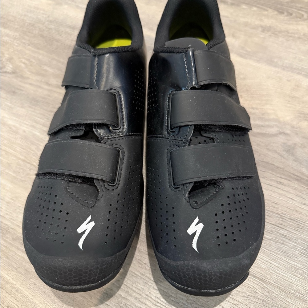 Specialized Women's Black Cycling Shoes with Hook-and-Loop Straps